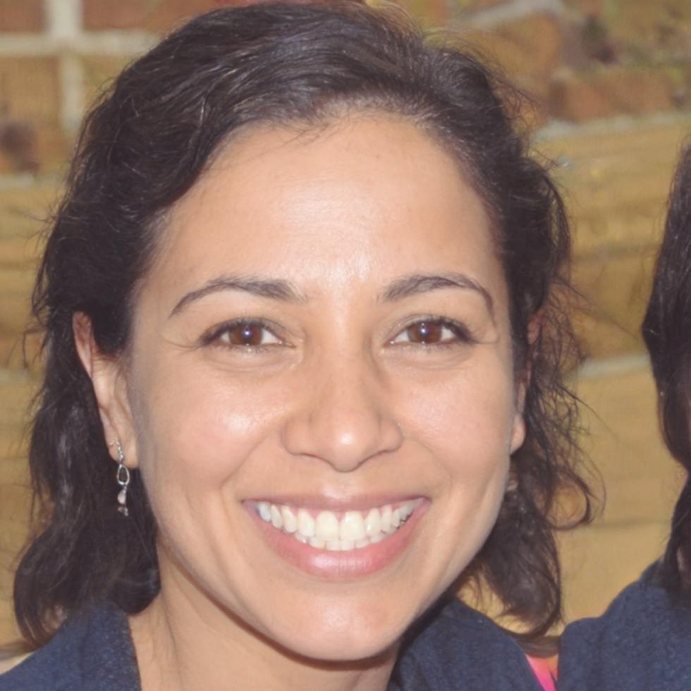 Portrait of Freya Bjørnstad, financial analysis instructor